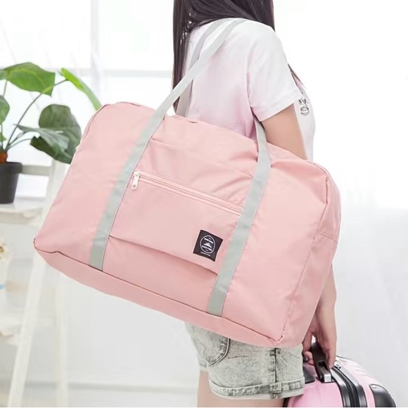 NWT Wind Blows River Flows created by travel bag in pink. - Picture 5 of 9